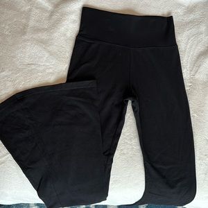 Brandy Melville Flare Leggings